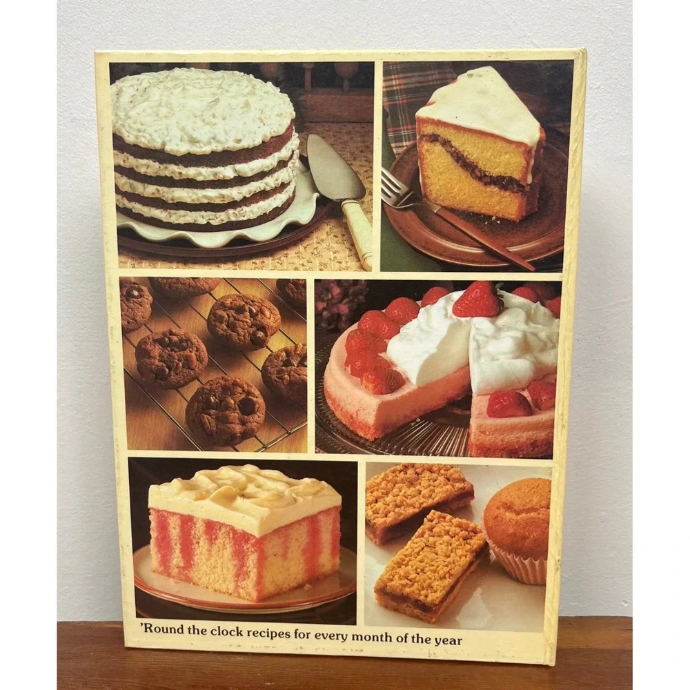 Vintage 1979 Duncan Hines Bake Shop in a Book 3-Ring Binder Cookbook Recipes